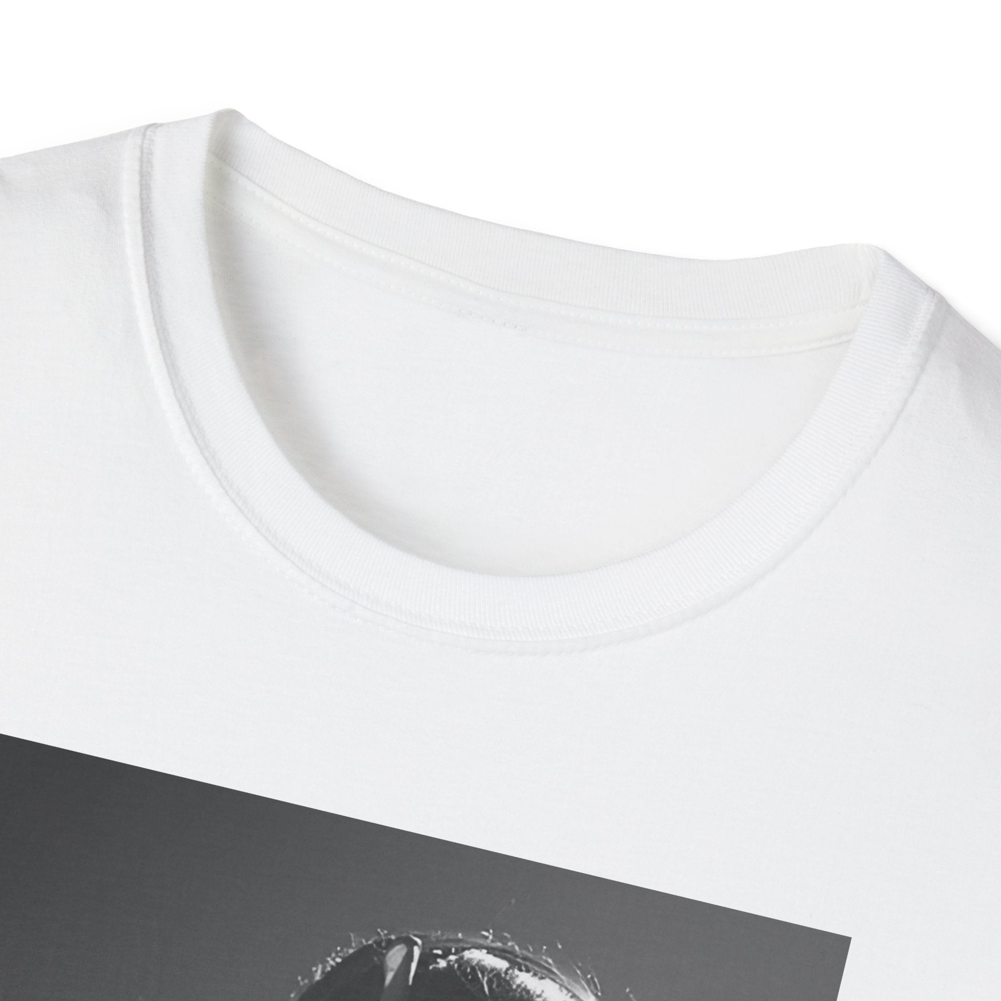 Back to Black – Amy Winehouse Tribute Tee