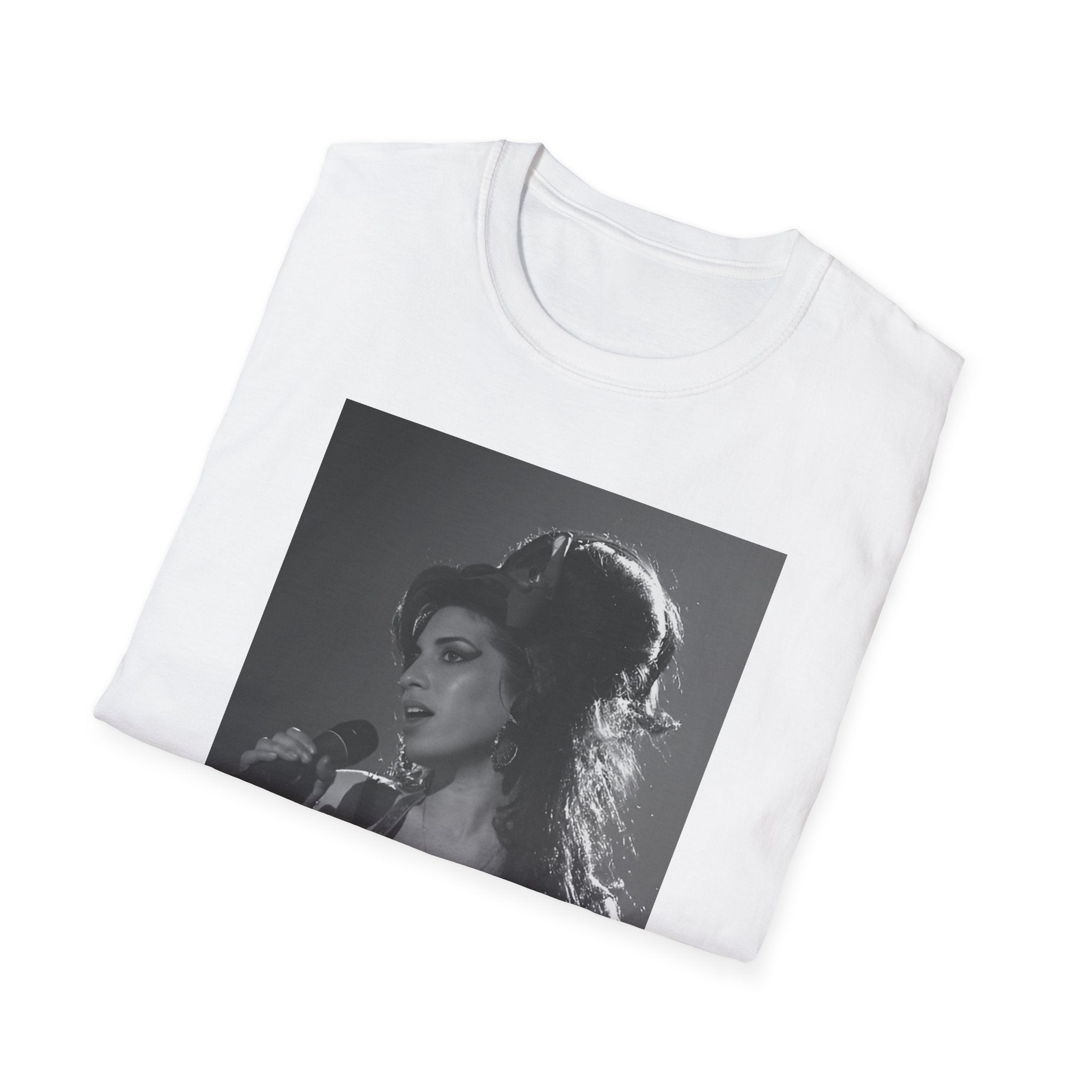 Back to Black – Amy Winehouse Tribute Tee